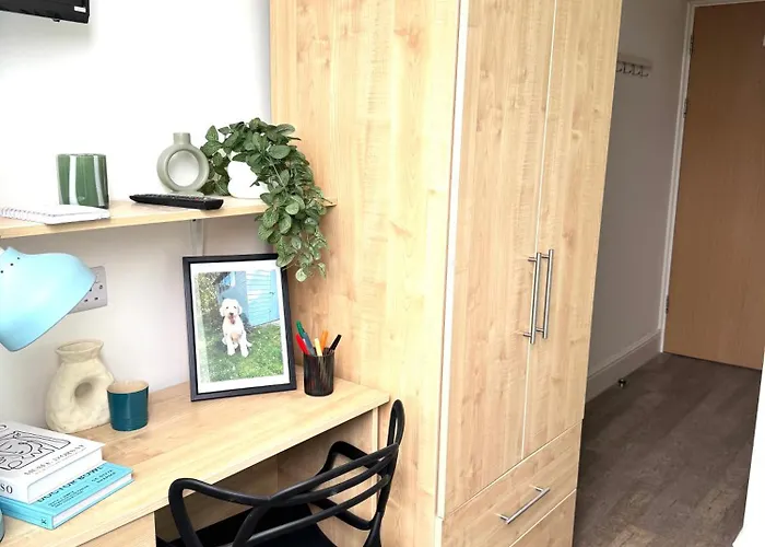 Private Bathroom Single Room